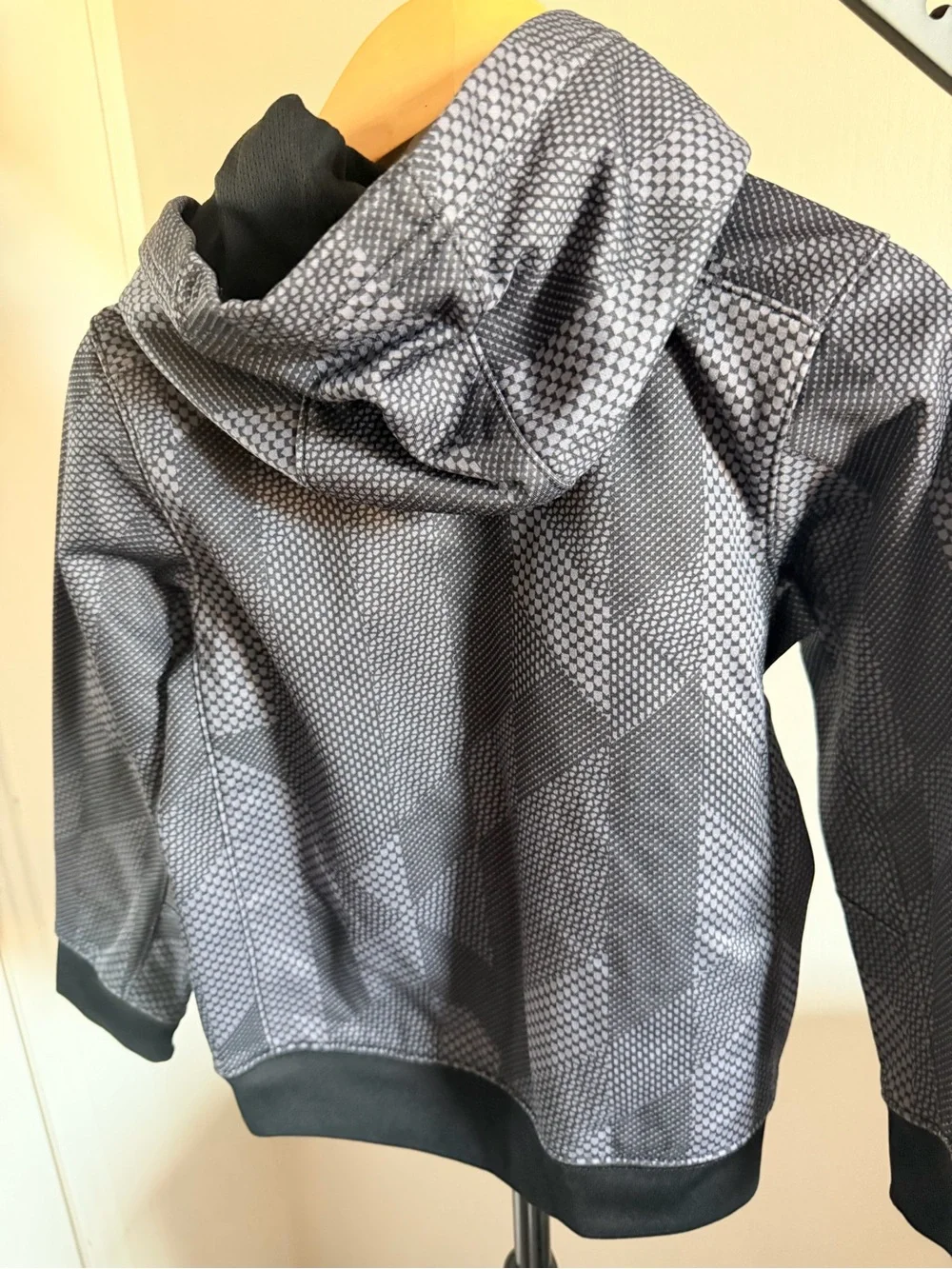 Nike Therma-FIT Kids Pullover Hoodie – Size Small